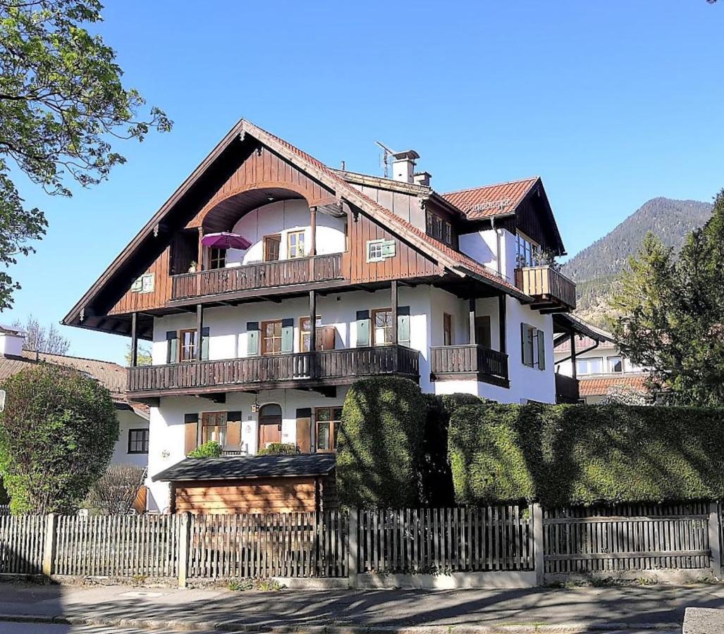 Ferienhaus Erika Garmisch-Partenkirchen Bagian luar foto